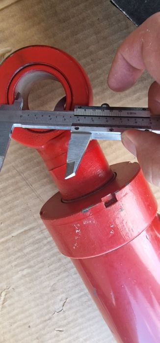 Cilindru hidraulic cu dublu sens 810 mm Lungime cursa 50 cm tija 50 mm