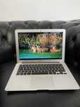 MacBook Air 13-inch/Intel Core i5/4 Gb RAM/512Gb/Space Gray/Foarte bun
