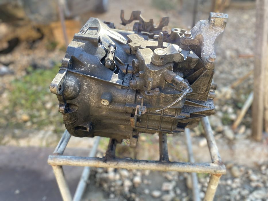 Cutie viteze ford c max  2.0 tdci