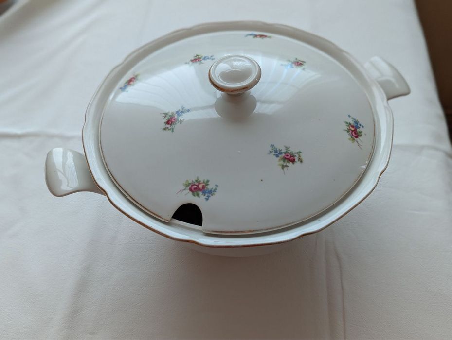 Продам Чехословацкую супницу