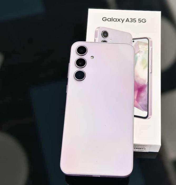 Продам смартфон Самсунг а 35 на гарантии