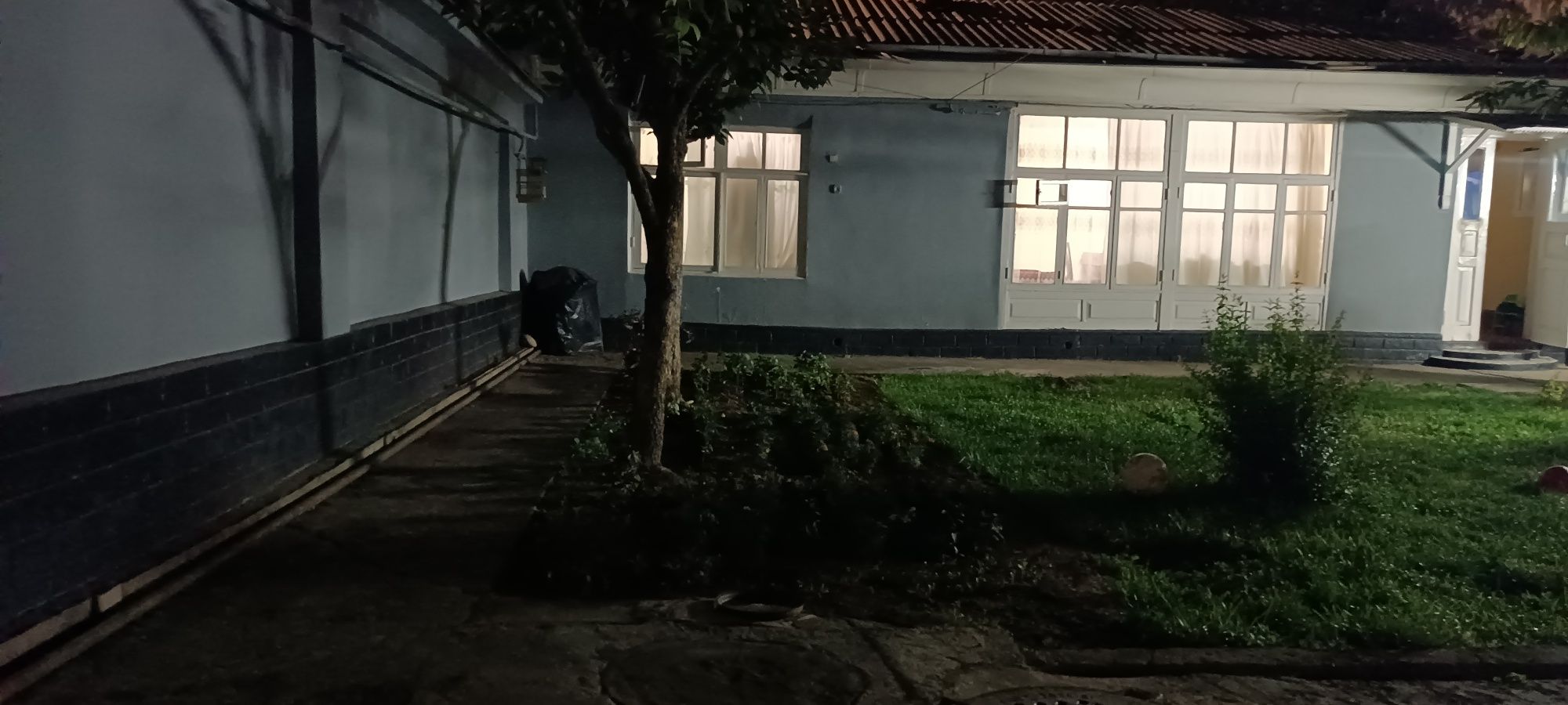 В центре Чиланзара продается подряд 2 участка по 3.8 сотки!