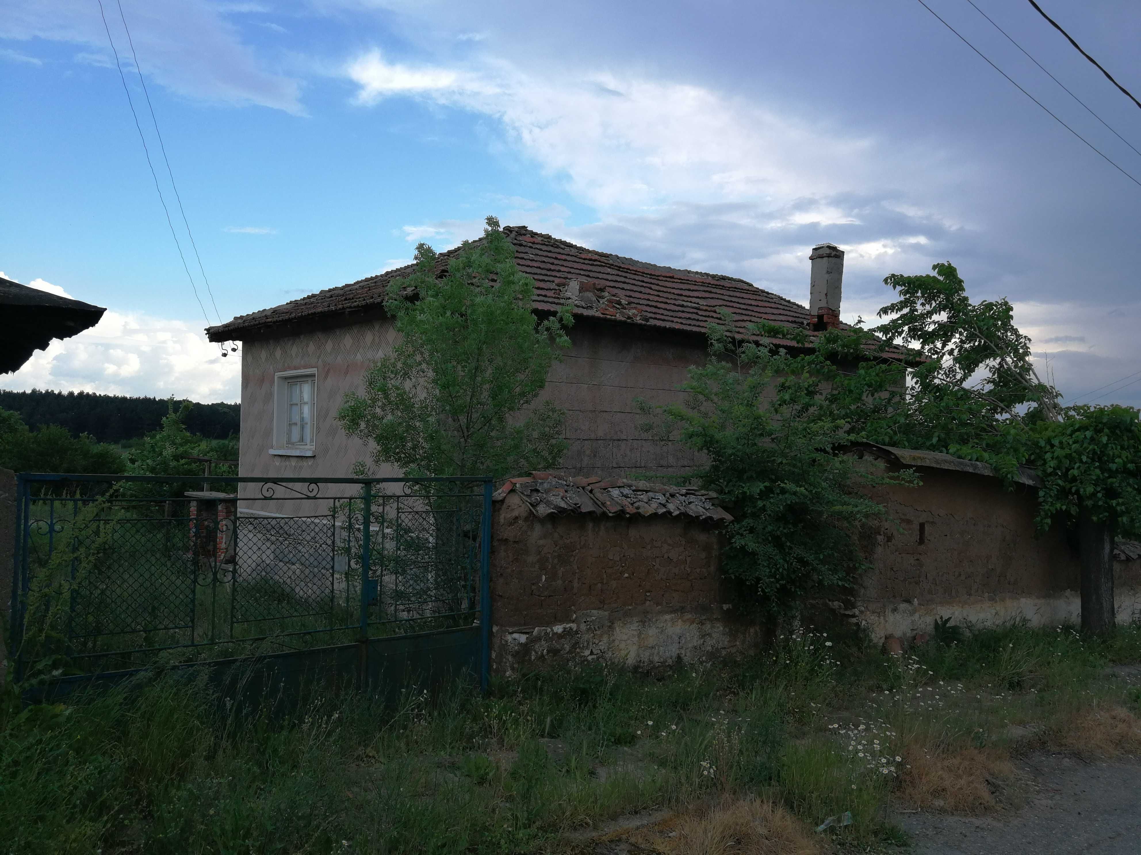 къща в село Светлина, общ.Тополовград