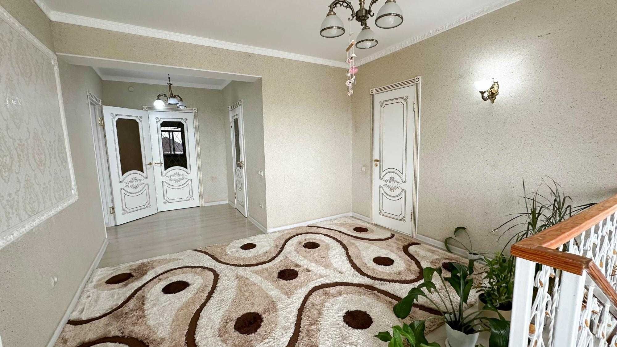 Продам 2х этажный Дом Аян Империя
