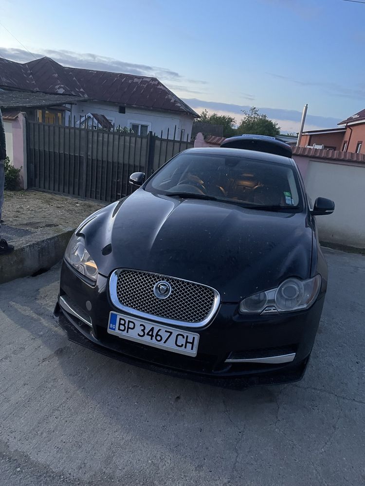 Dezmembrez jaguar xf 3.0