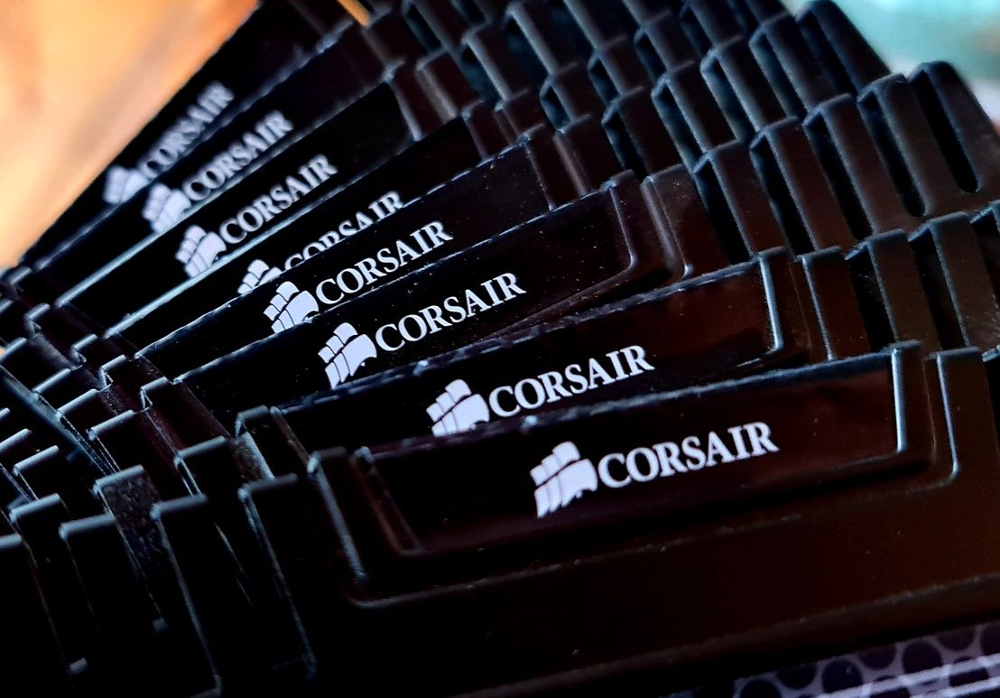 32GB RAM DDR3 1600MHz CL9 1.5V Corsair Vengeance Black