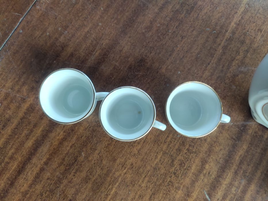 Порцеланов сервиз за греяна ракия