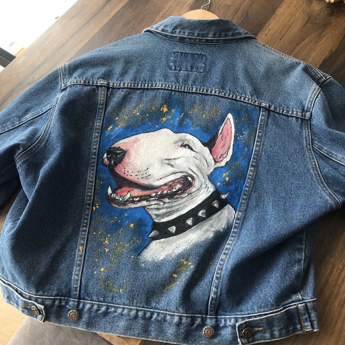 Дънково яке с бултериер куче