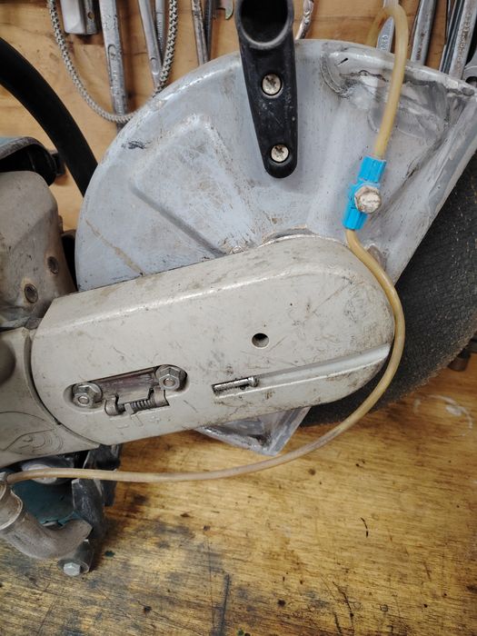 Бензинов фугорез Makita