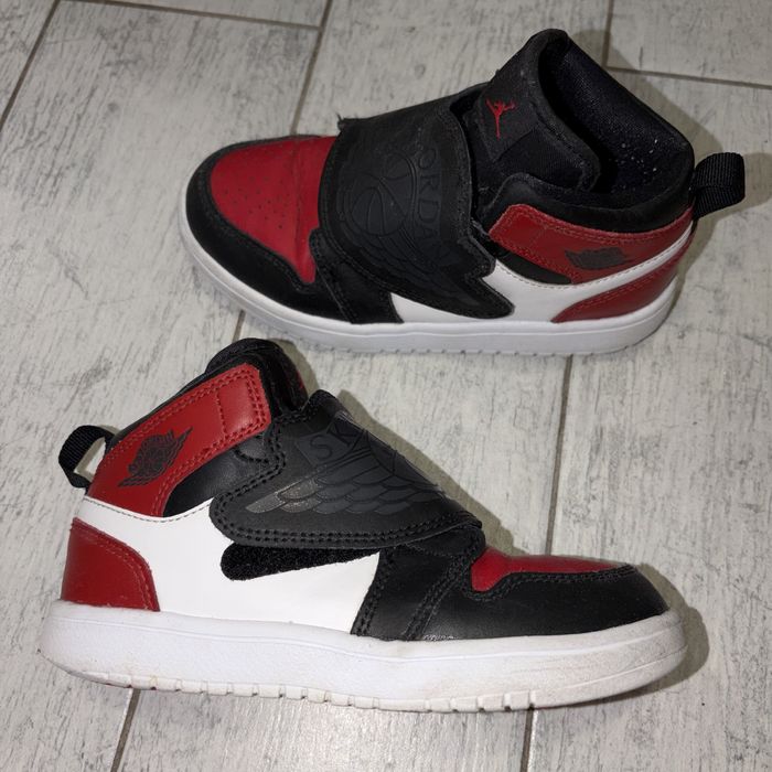 Sneakers Jordan Sky 1