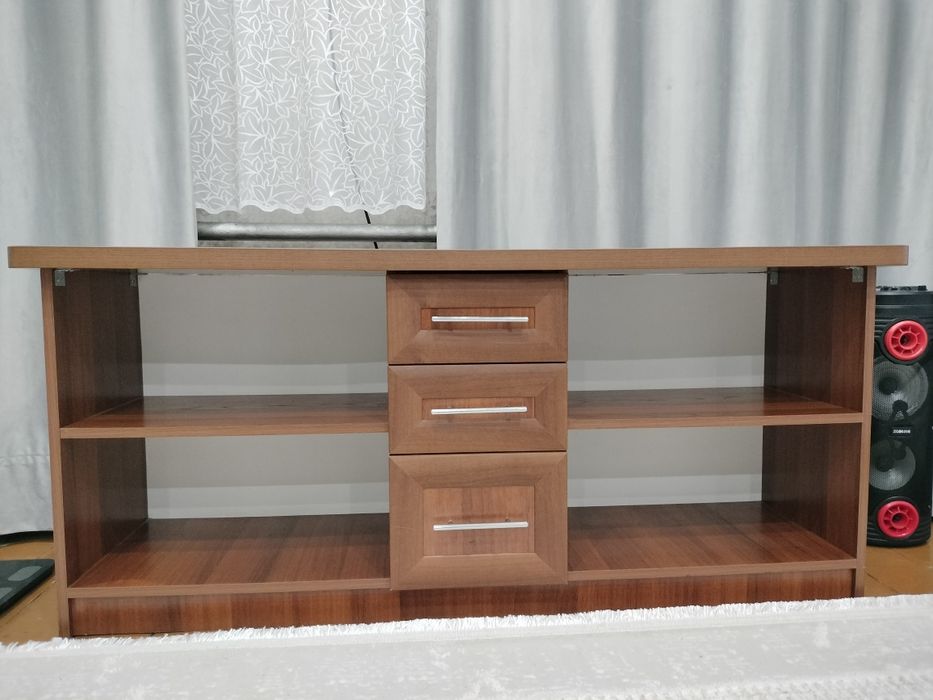 Тумба под телевизор