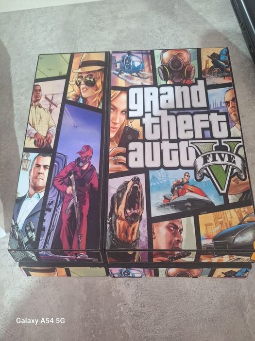 Плестейшн 4 слим отличное состояние