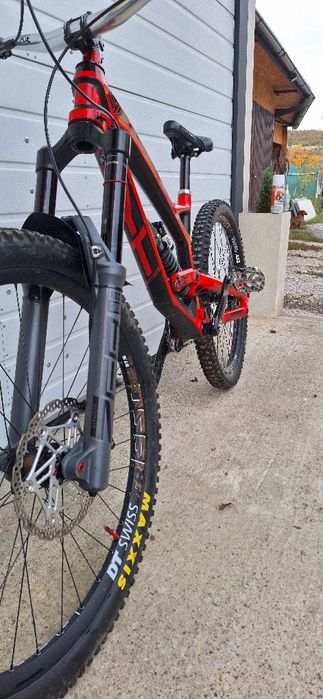 Vând Yt tues slopestyle sau schimb cu enduro