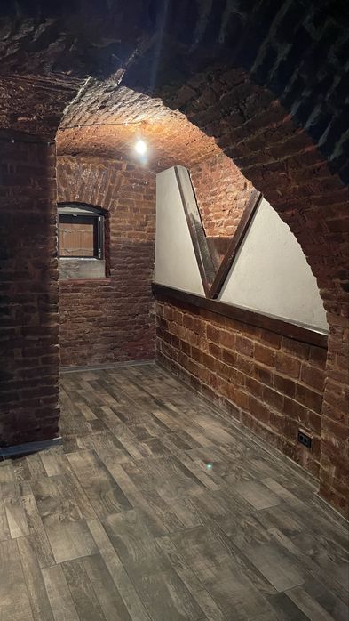 Inchiriez spatiu comercial central in Lugoj