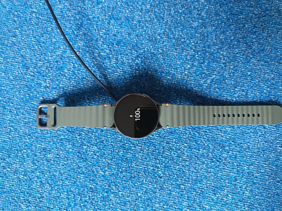 Vând/schimb Samsung smartwatch 7 44mm Lte