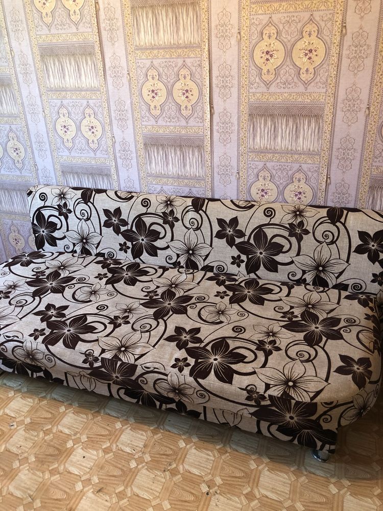Продаю раскладные диваны