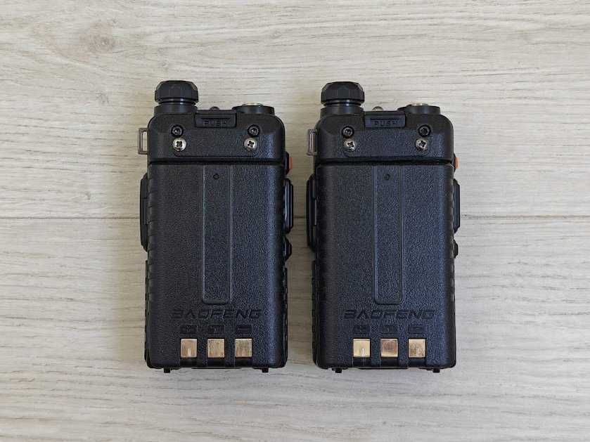Set statii emisie receptie Baofeng UV-5R 8W programabile