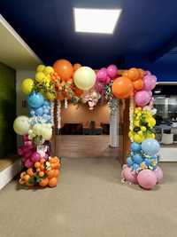 Decor cu Baloane pentru Evenimente: Eleganță & Culoare