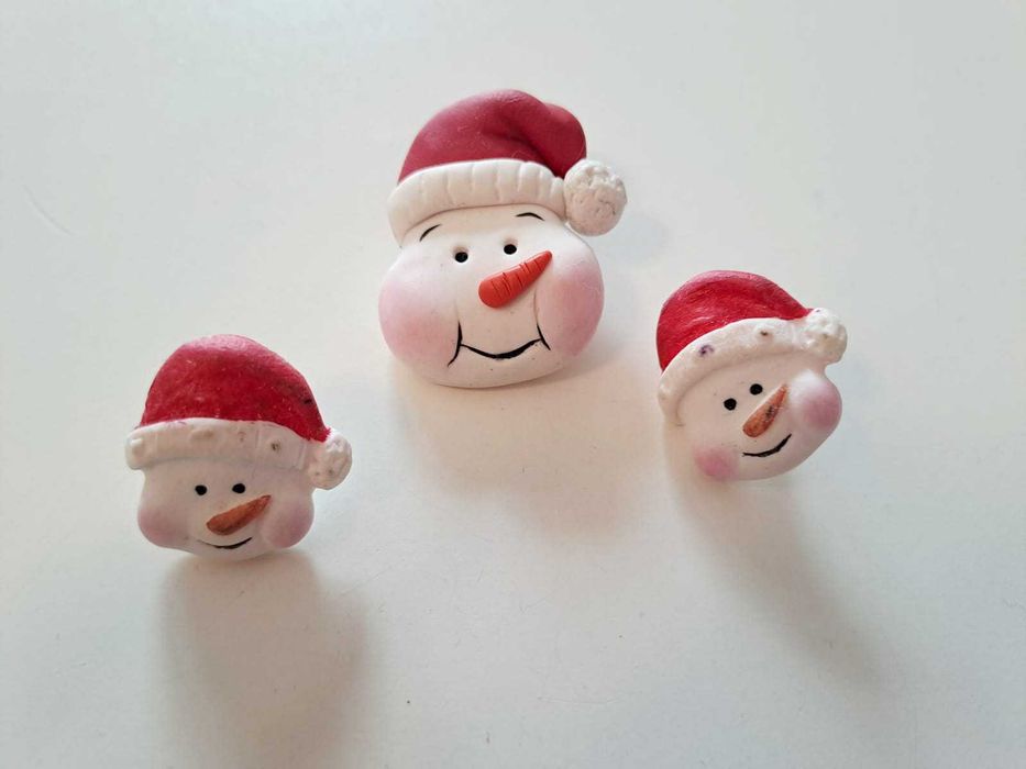 Set brosa si cercei om de zapada