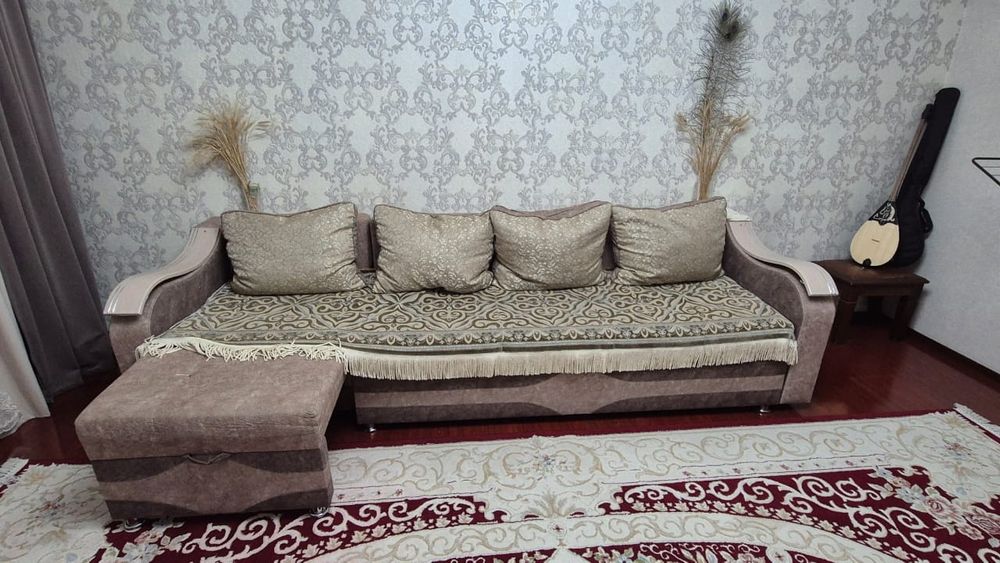 Диван в отличном состоянии.