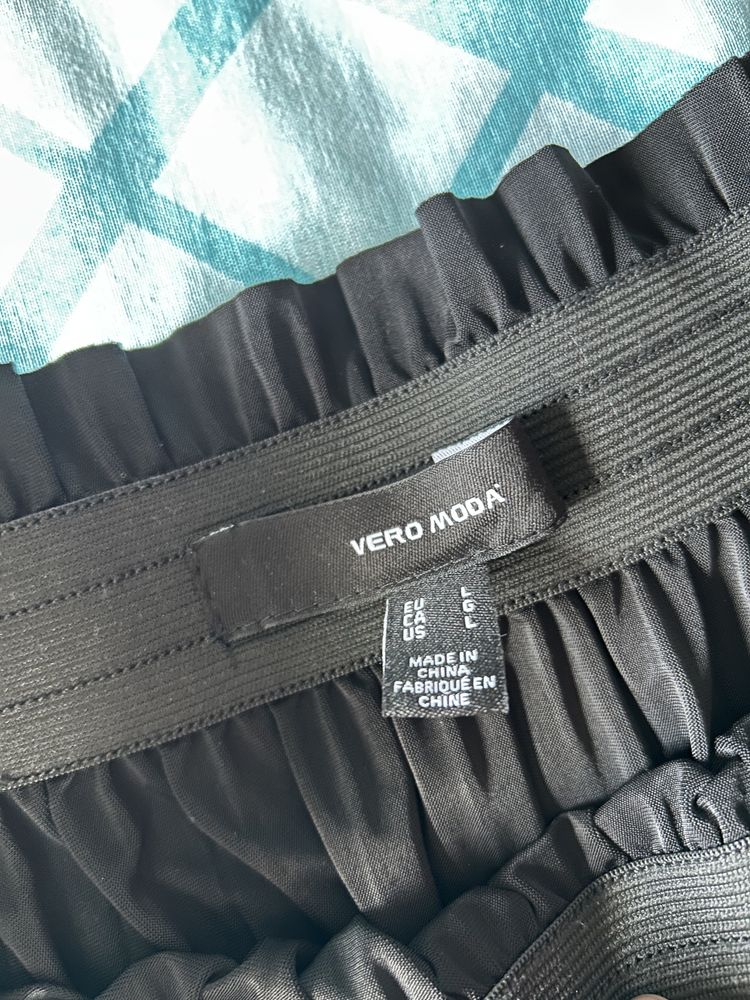 Дамска плисирана пола Vero Moda