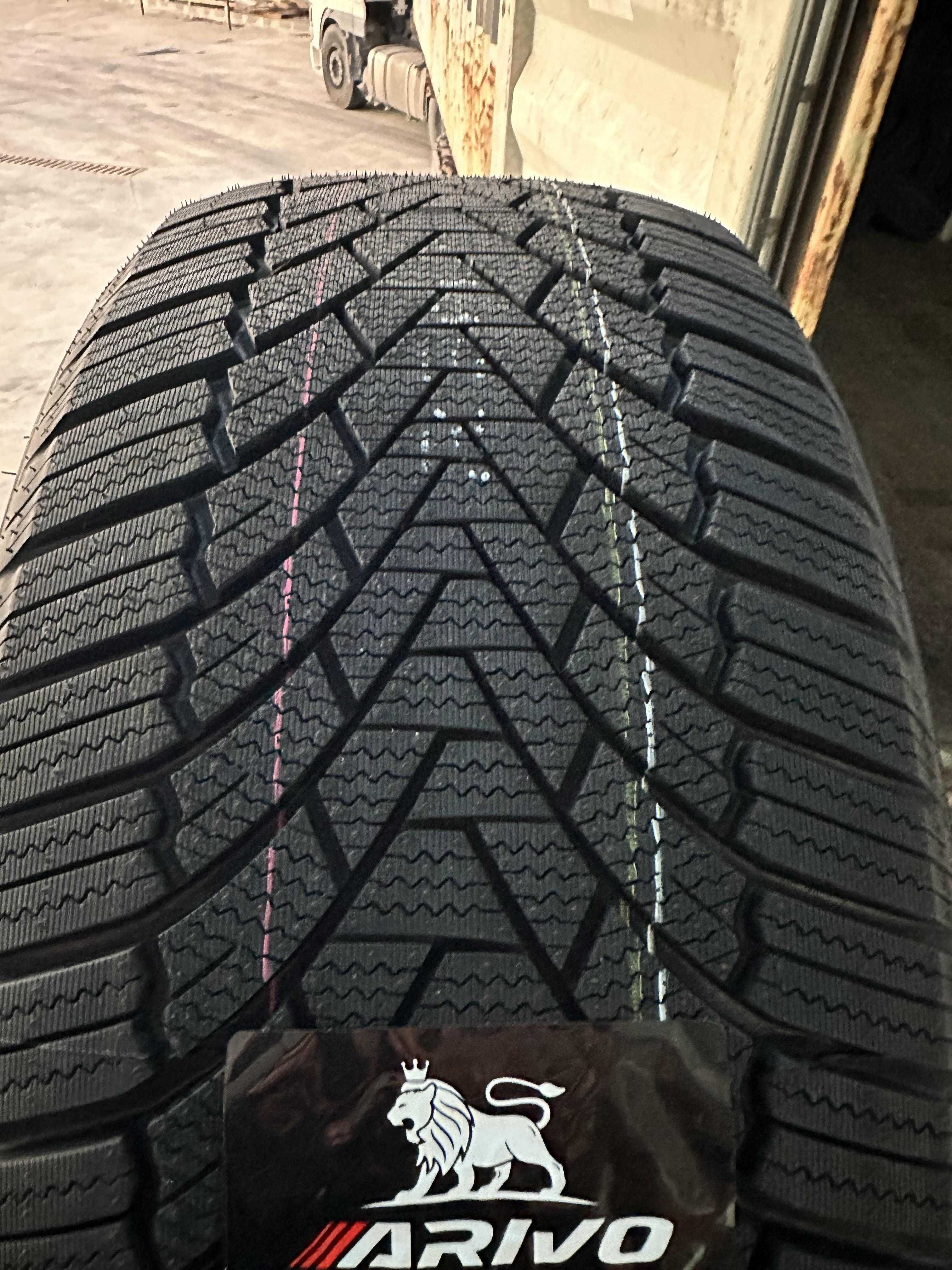 Зимен спорт пакет ARIVO 245/45R18 100H XL 275/40R18 103H XL НОВ DOT