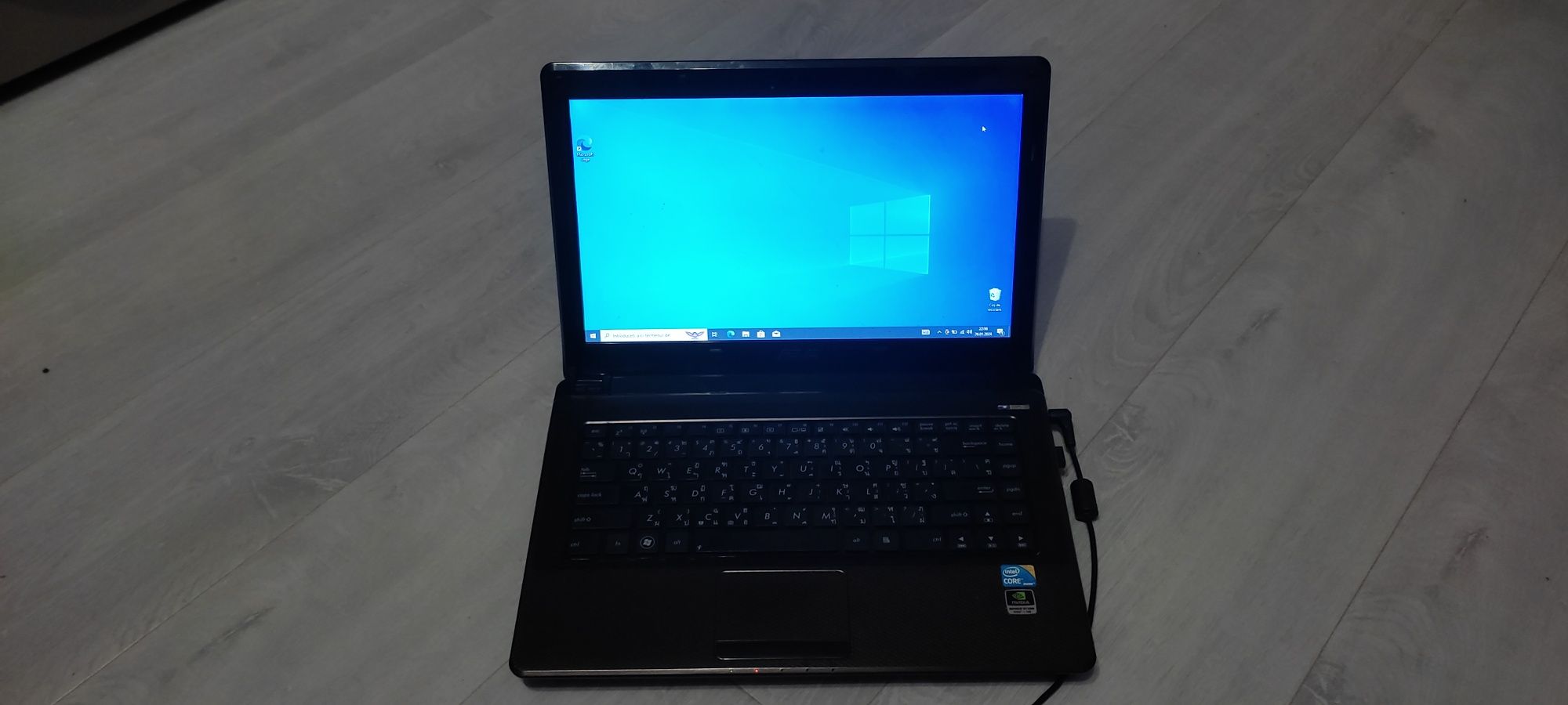 Vand laptop asus k42j