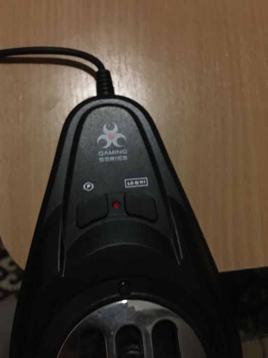 Volan+ pedale+ schimbator ca nou, inca in garantie