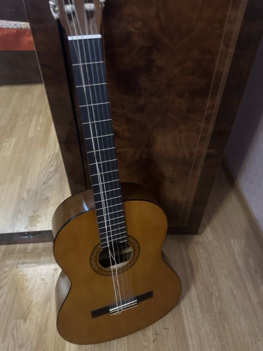 Продам гитару и домбру