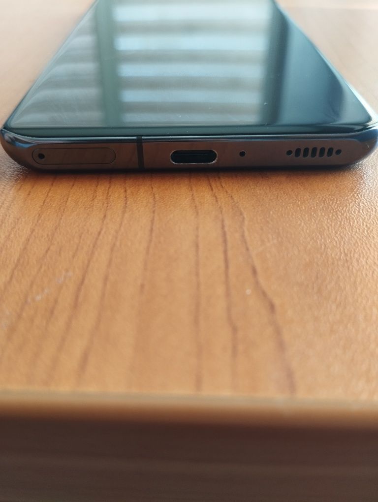 Xiaomi Mi 11, 256gb rom, 8gb ram, 120hz, Snapdragon 888. СПЕШНО!