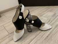 Pantofi Sandale cu toc din piele naturala alb si negru