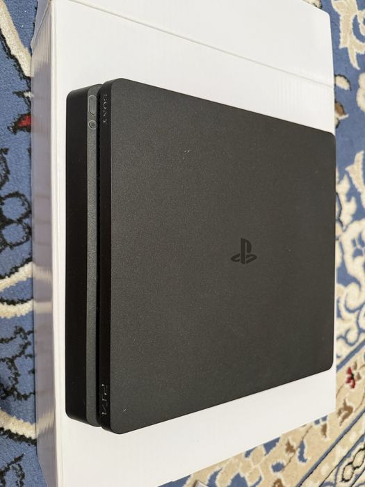 Продаю ps4 хочу купить ноутбук для учебы