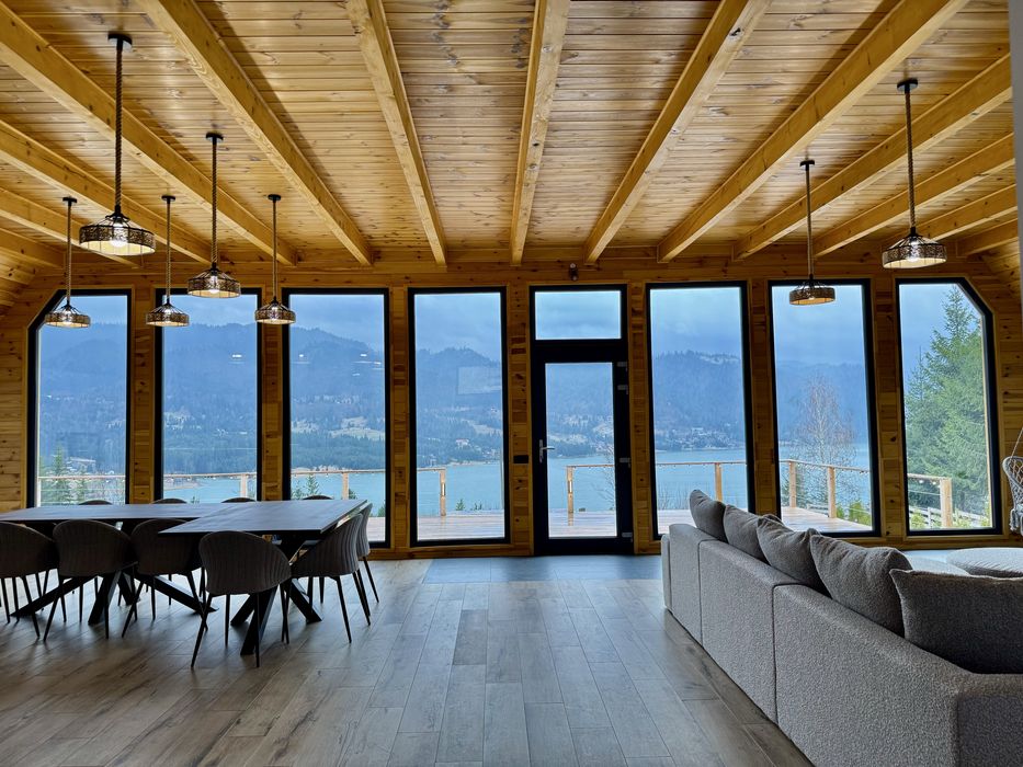 Inchiriez Cabana Vila Colibita A-frame Jacuzzi camere