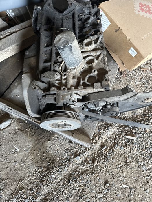 Запчасти на ауди 100 с4 2.3
