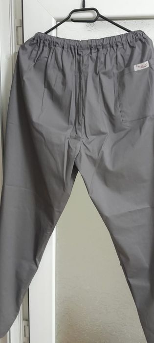 Costum nou tehnico medical/85 lei