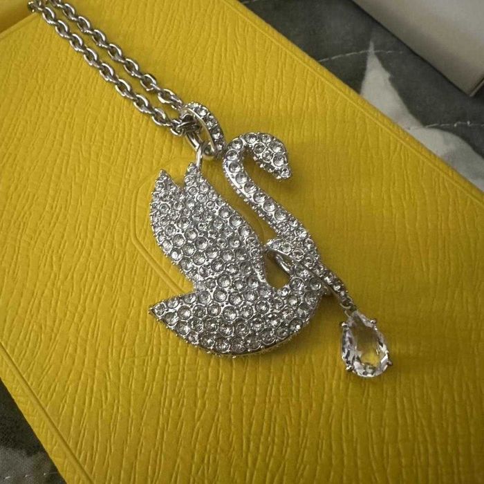 Lănțișor Swarovski Iconic Swan / Lebădă - nou, în cutie