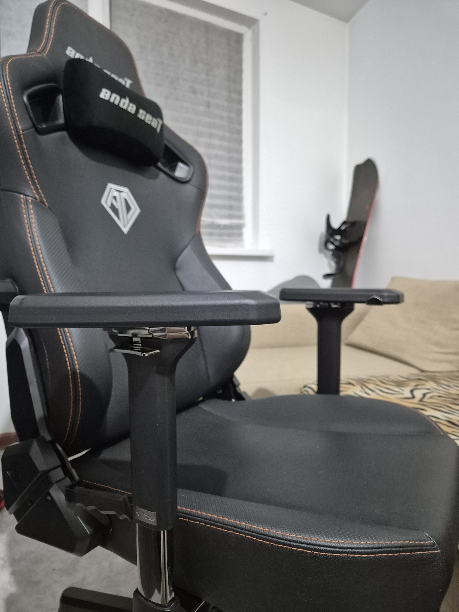 Игровое кресло AndaSeat Kaiser 3 AD12YDC-XL-01-B-PVC, черный