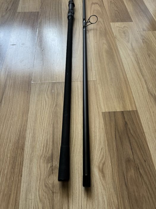 Vand 2 lansete spod marker fox