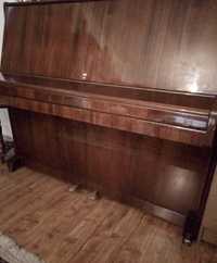 Пианино продам