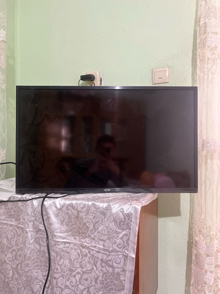 Telvizor sotiladi artel 32 tali