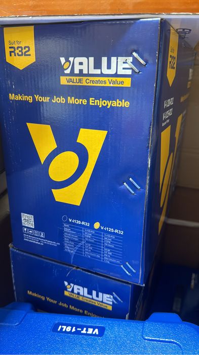 Pompa vacuum value v-i125-r32 3cfm 84l/min 60hz 150microni noua 7,2kg