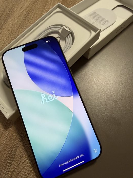 Iphone 16 PRO MAX 100% baterie