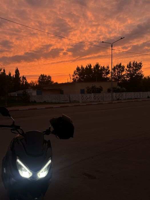 Скутер Maxi 150cc