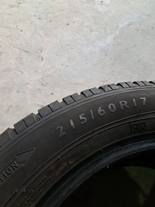 4 anvelope iarnă 215 60 r17 Dunlop