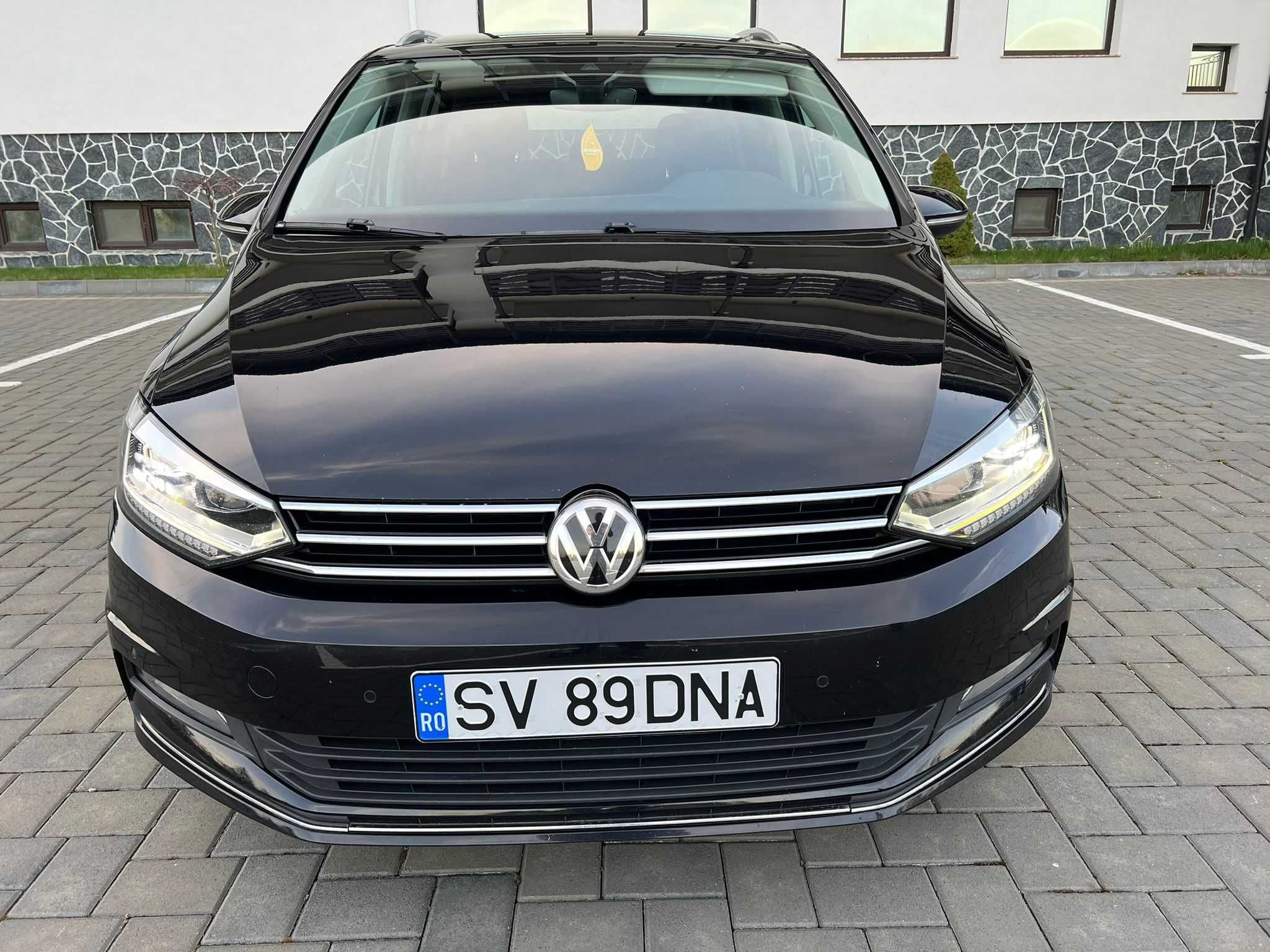 Vand Touran 2.0 TDI 7 locuri