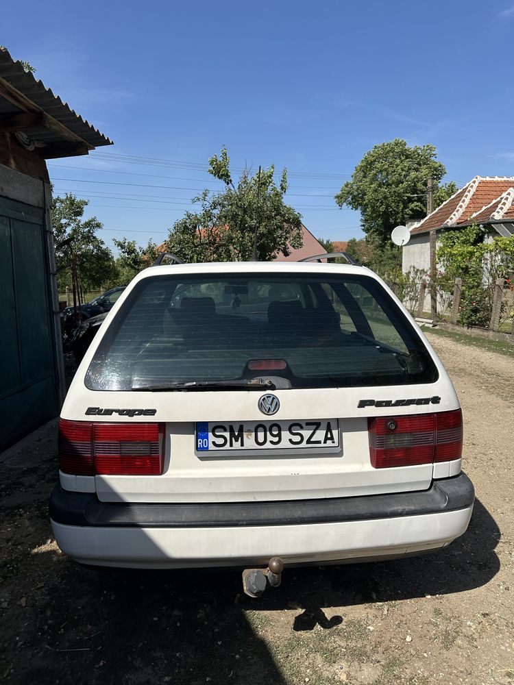 Vând Volkswagen Passat