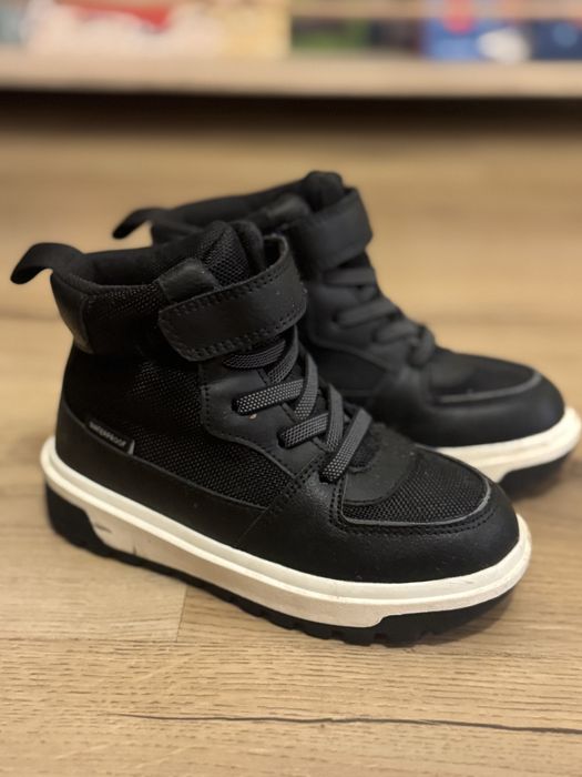 Ботуши ,маратонки ,кецове ,обувки