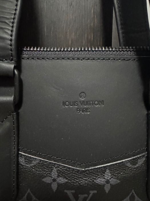 Geantă Louis Vuitton