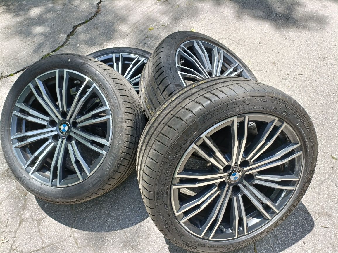 Оригинални джанти за BMW G20 G21 5x112 18 с гуми 255/40/18 и 225/45/18