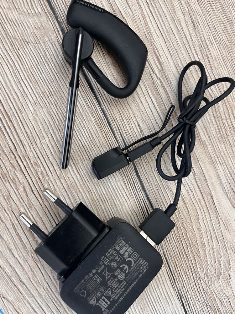Bluethoot слушалка Plantronics Voyager Legend